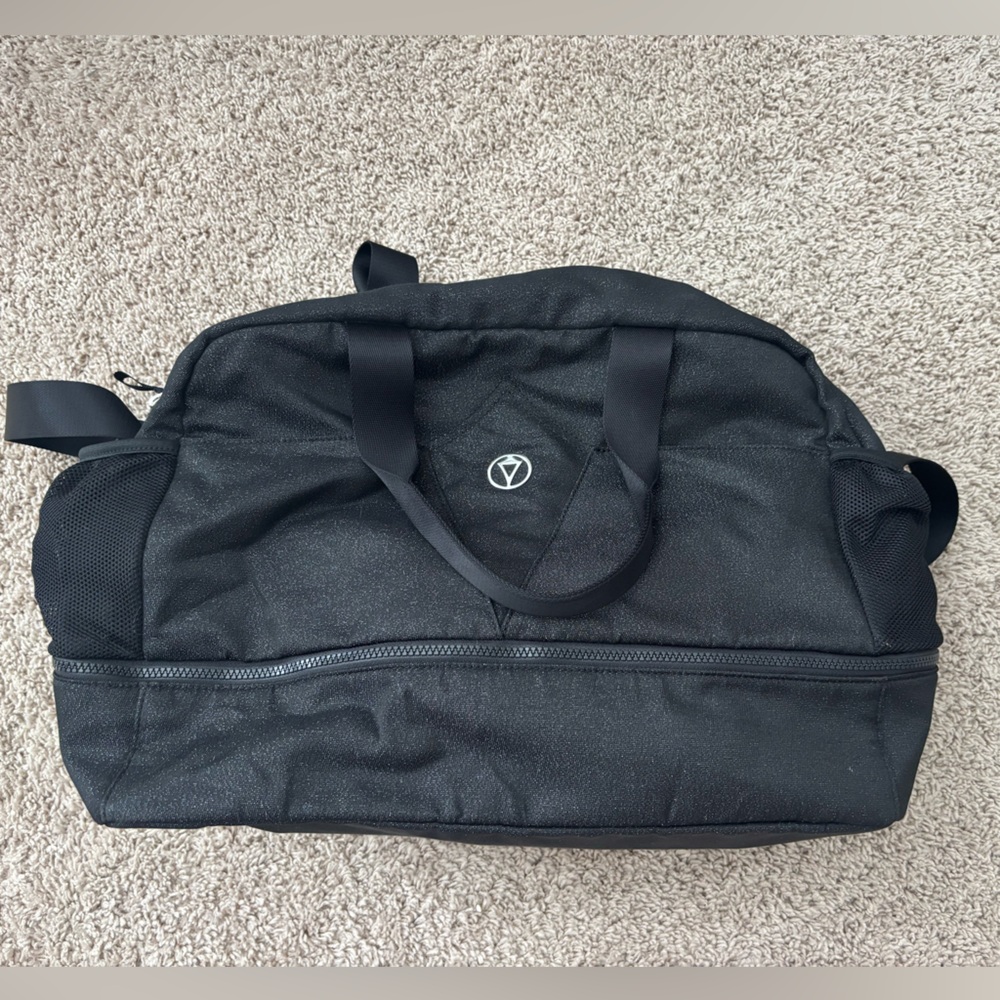Ivivva by Lululemon duffel bag